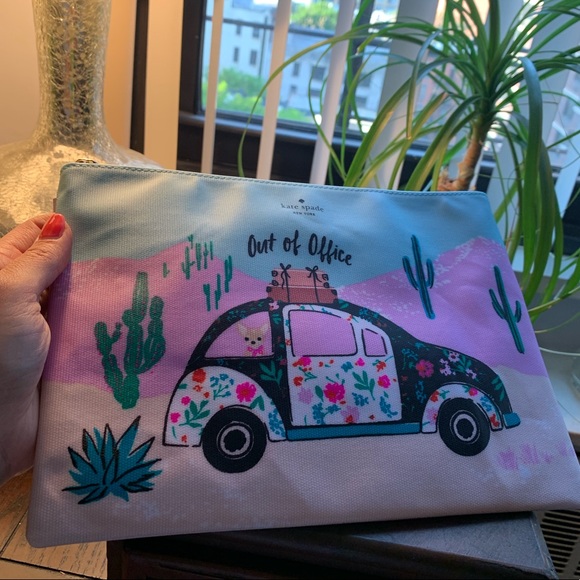 ⛔️SOLD⛔️Authentic Kate Spade CAR-CUTE Zip pouch - Picture 2 of 8